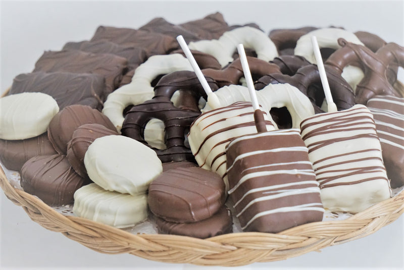 12 Inch Wicker Tray of Treats